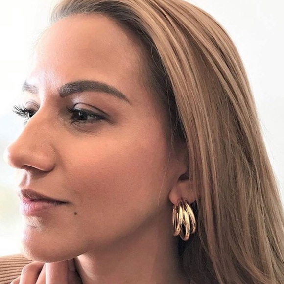 **NEW Gold Three-Layer Round Drop Earrings - Picture 4 of 4